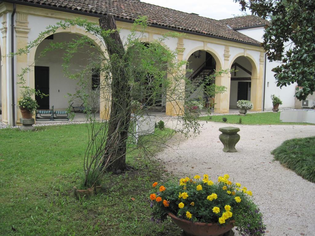 מירה Villa Pastori מראה חיצוני תמונה